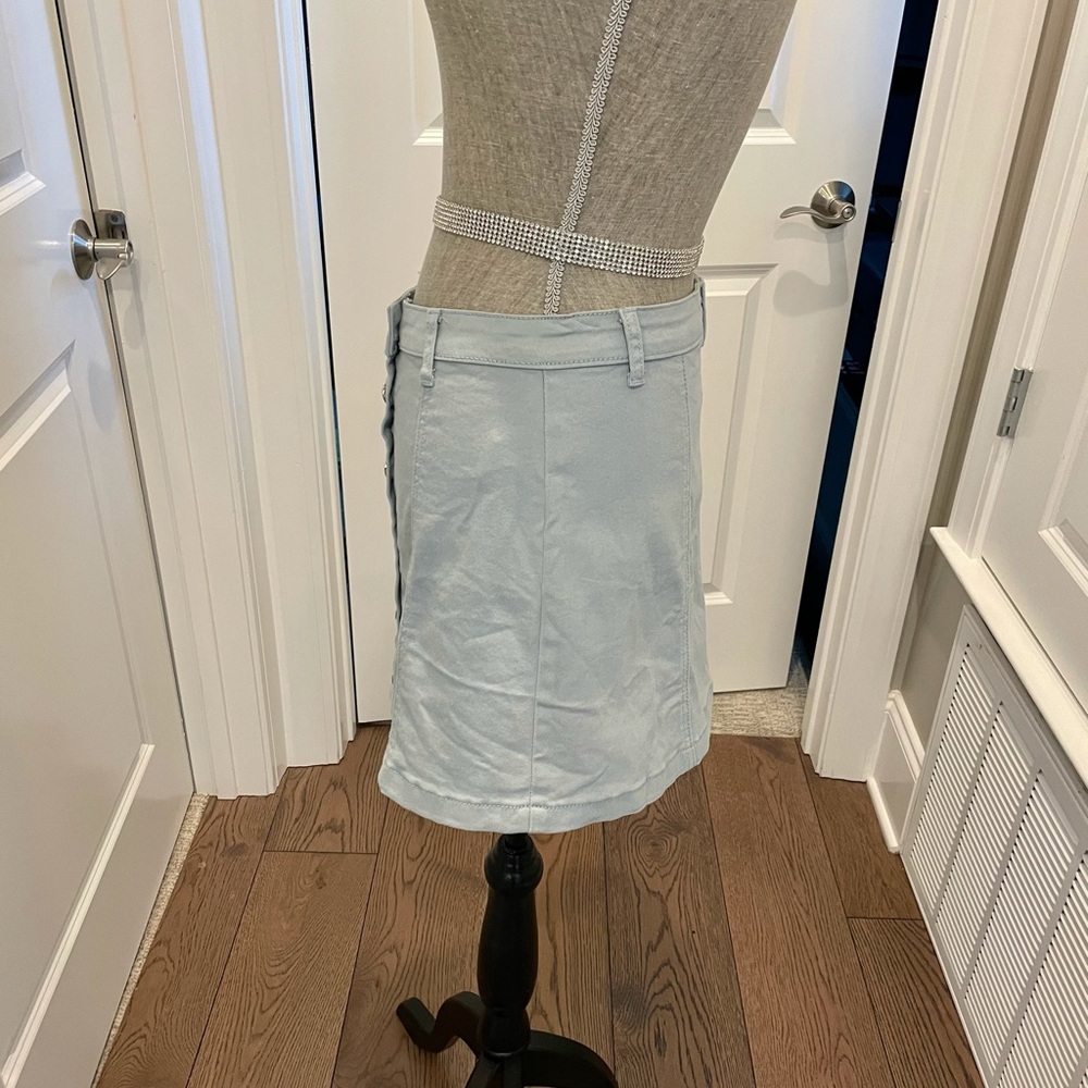 FOREVER 21 Light Blue Button Down Mini Skirt Size 27 - Picture 3 of 6